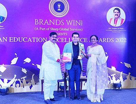 Dr. Ishan Taneja (MD/CEO) - UAS International Group of Companies being awarded to provide the “BEST EDUCATIONAL & CORPORATE EXPOSURE PROGRAM IN INDIA & ABROAD” by Shri Sangam Lal Gupta (Member of Parliament, Lok Sabha) and Shri Rita Bahuguna Joshi (Member of Parliament, Lok Sabha). Event hosted on 16th July 2022, at Shangri-La Eros New Delhi